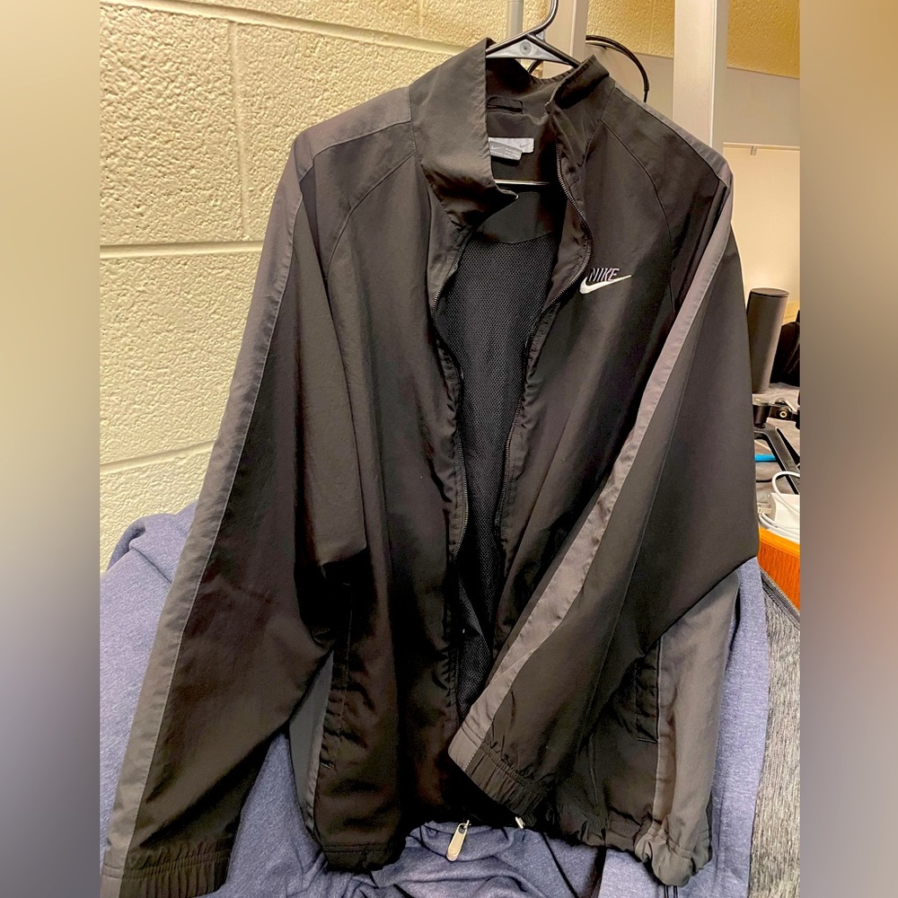Vintage Nike Black Windbreaker Medium